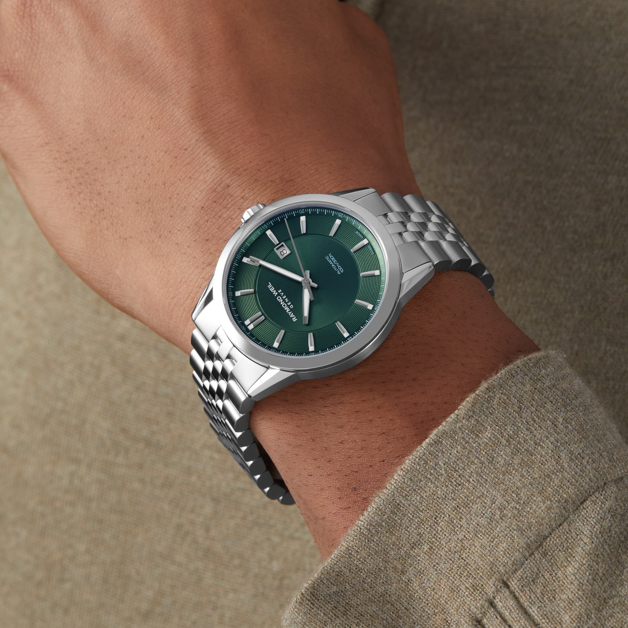 Replica Raymond Weil Freelancer Automatic 42mm Mens details Green 2731-ST-52001