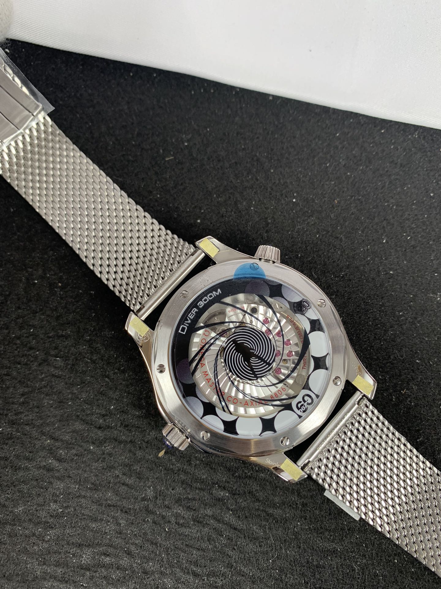 Replica Omega Men Seamaster Diver Green 300m Co-Axial