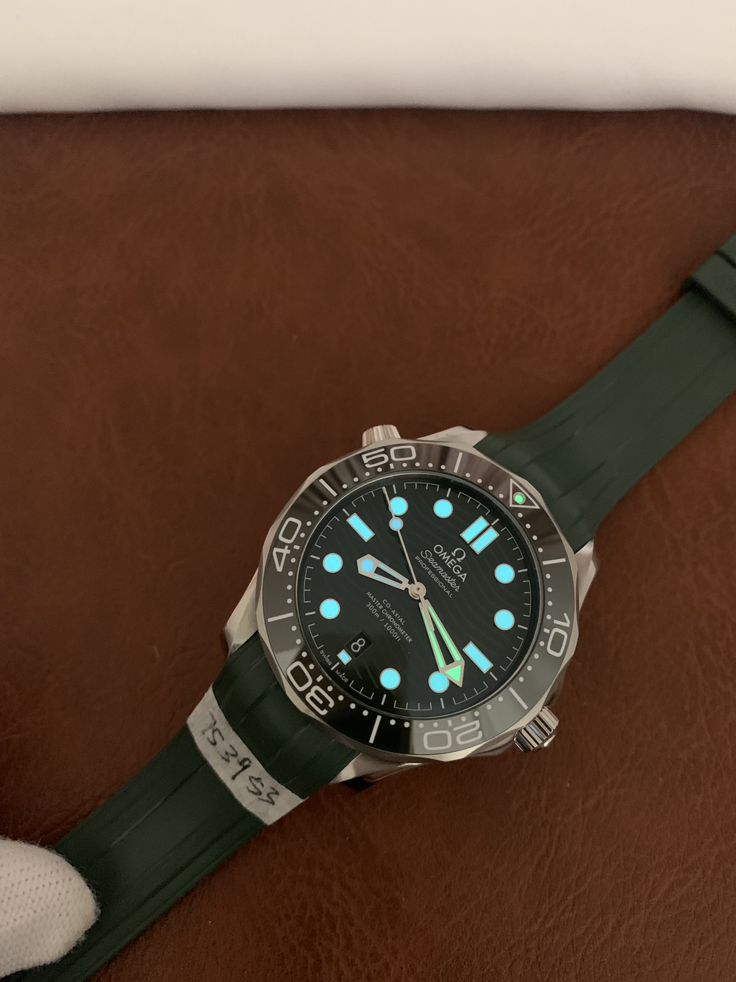 Replica Omega Men Seamaster Diver Green 300m Co-Axial