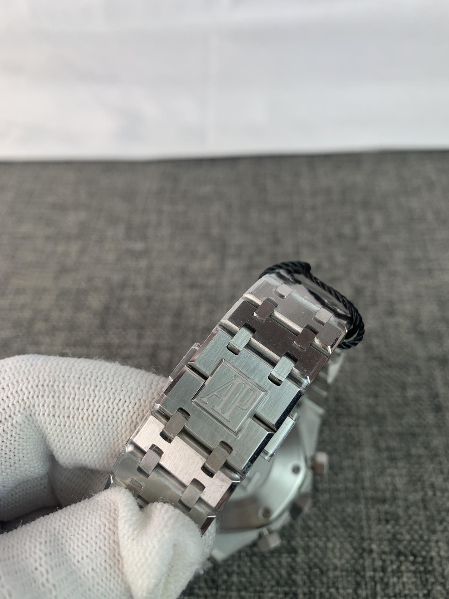 Replica Audemars Piguet Mens 26331ST.OO.1220ST.03 8 Replica Audemars Piguet Mens 26331ST.OO.1220ST.03