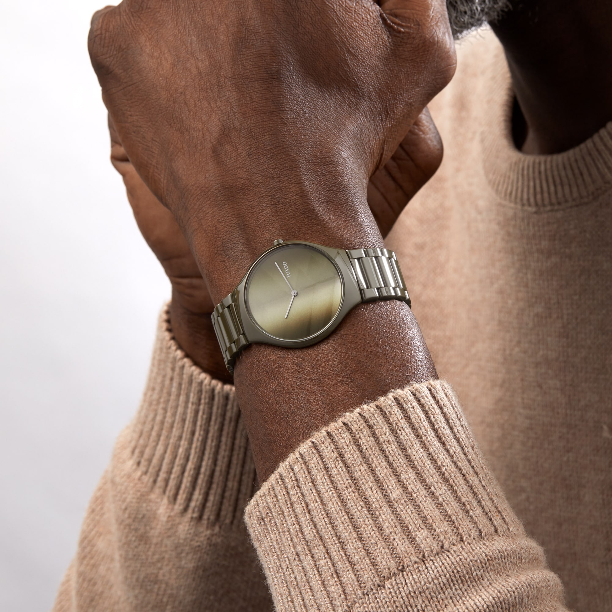 Replica Rado True Thinline X Great Gardens Of The World 39mm Unisex details Green R27121302 8 Replica Rado True Thinline X Great Gardens Of The World 39mm Unisex details Green R27121302