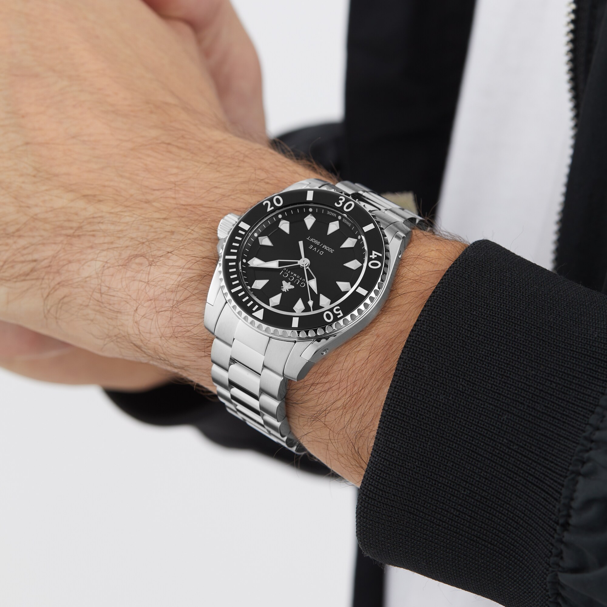 Replica Gucci Dive details 40mm YA136353 8 Replica Gucci Dive details 40mm YA136353