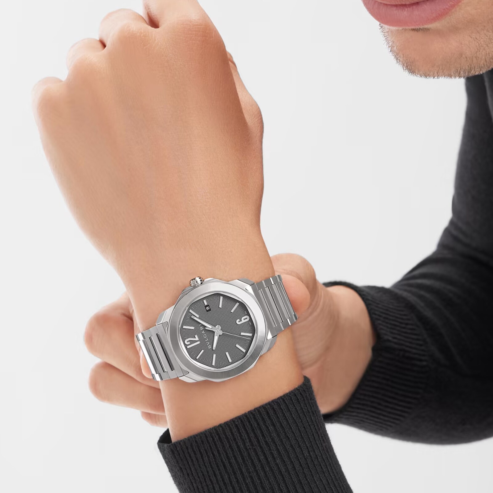 Replica Bvlgari Octo Roma 41mm Mens details Grey 103740 9 Replica Bvlgari Octo Roma 41mm Mens details Grey 103740