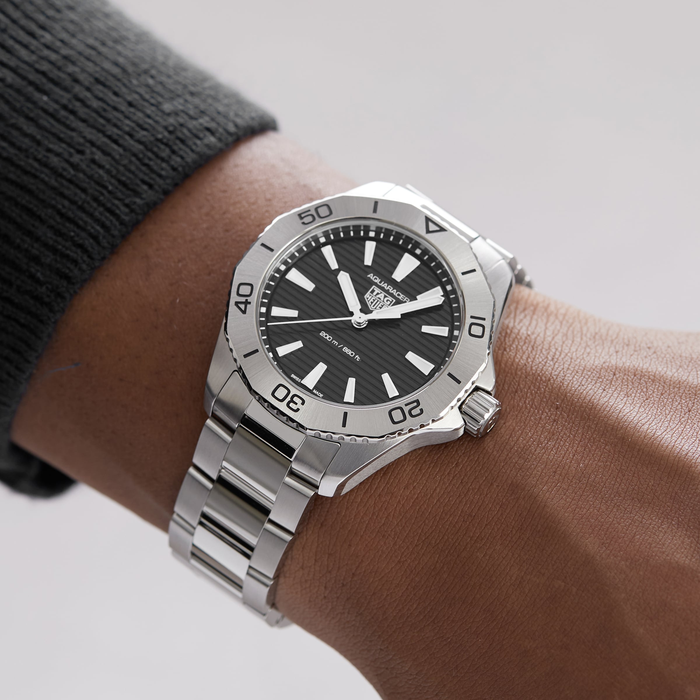 Replica TAG Heuer Aquaracer Professional 200 40mm Mens details WBP1110.BA0627
