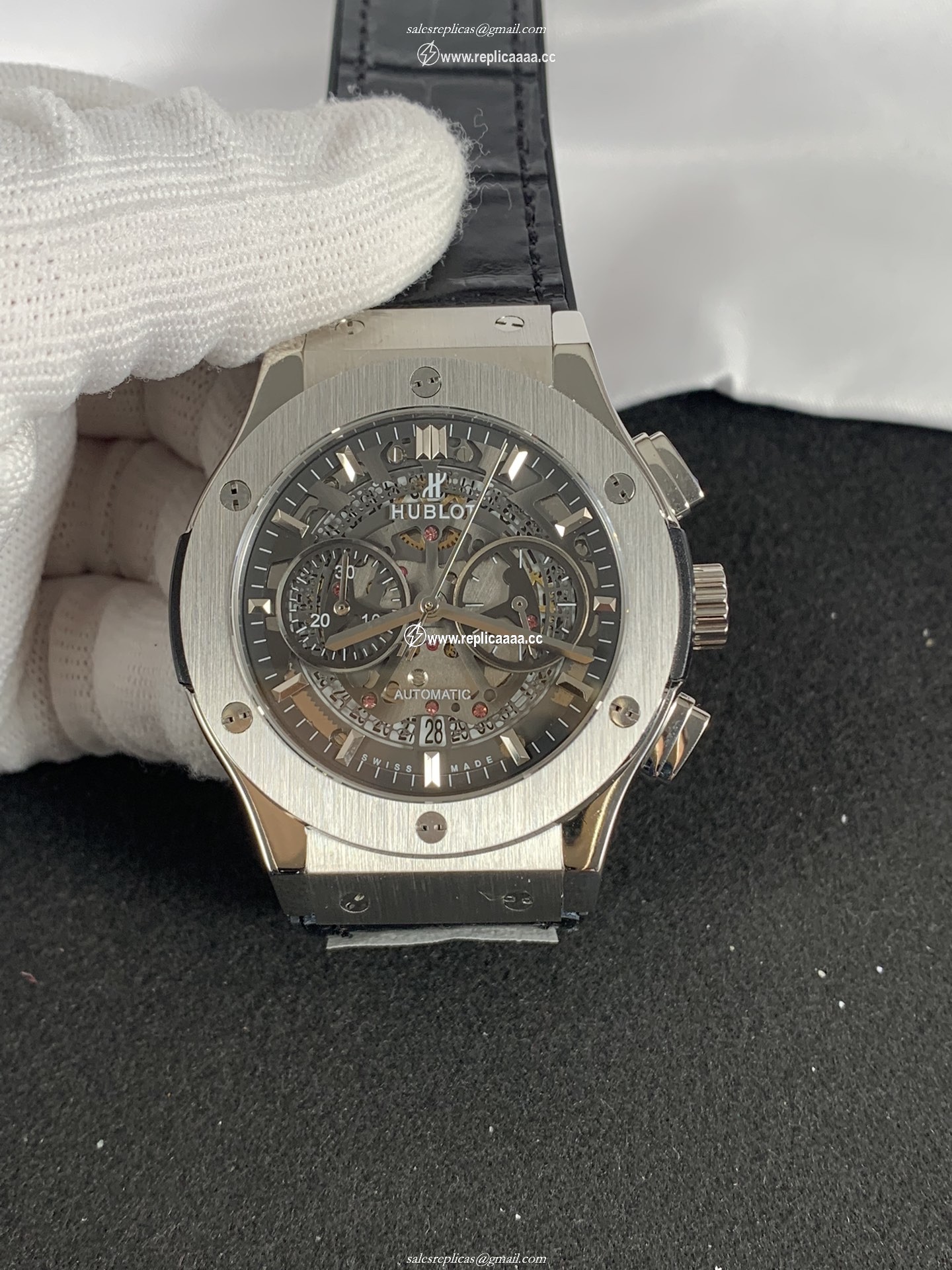 Hublot Men Classic Fusion 45 511.NX.1171.RX