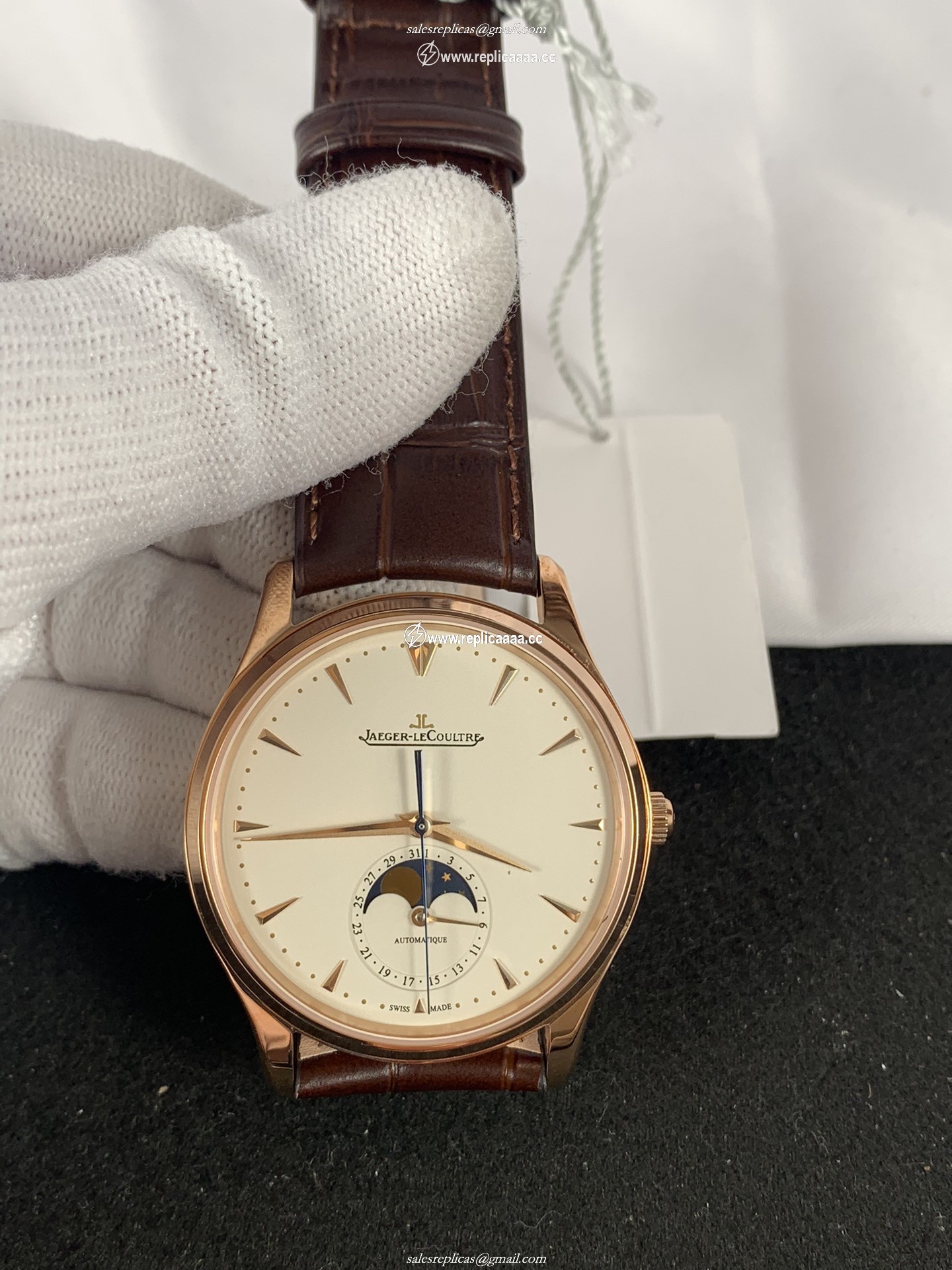 Jaeger Le Coultre Men Master Ultra Thin MoonphaseQ1362520