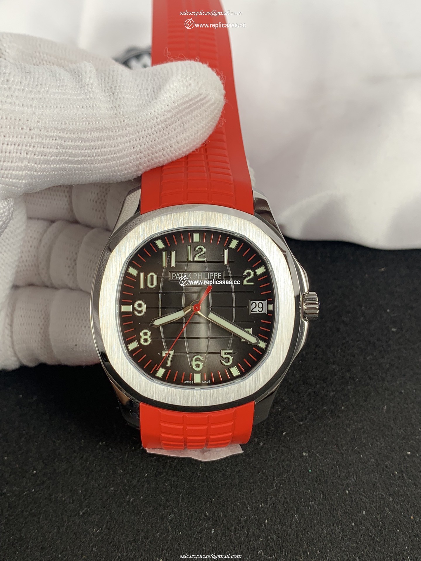Patek Philippe Men Aquanaut 5167A-012