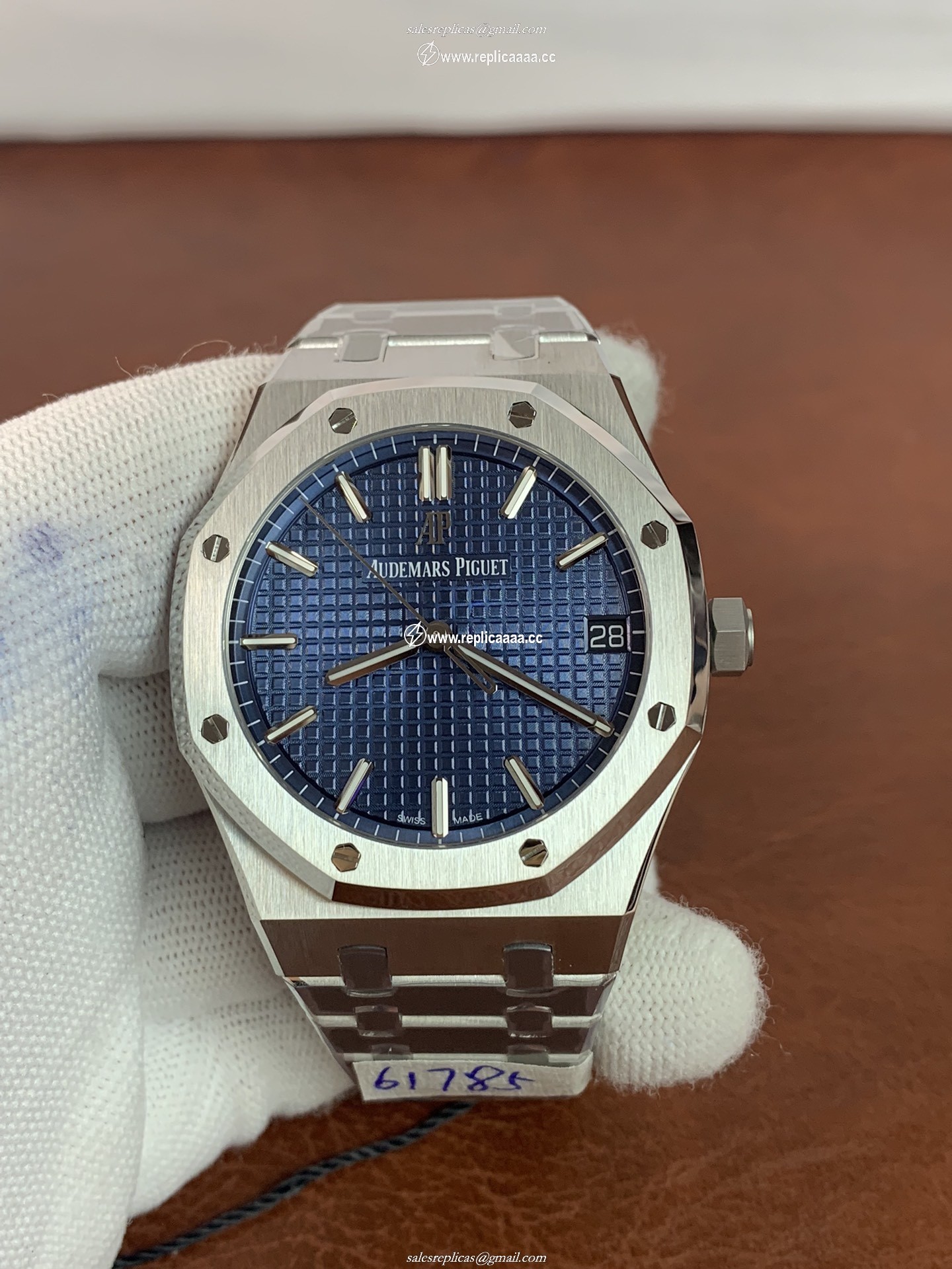 Audemars Piguet Men Royal Oak 15500ST.OO.1220ST.01 1 Audemars Piguet Men Royal Oak 15500ST.OO.1220ST.01