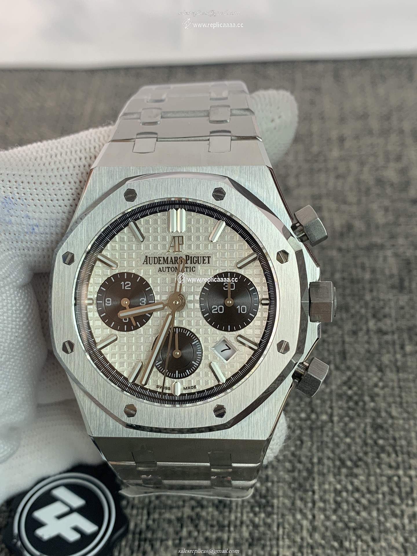 Audemars Piguet Mens 26331ST.OO.1220ST.03 1 Audemars Piguet Mens 26331ST.OO.1220ST.03