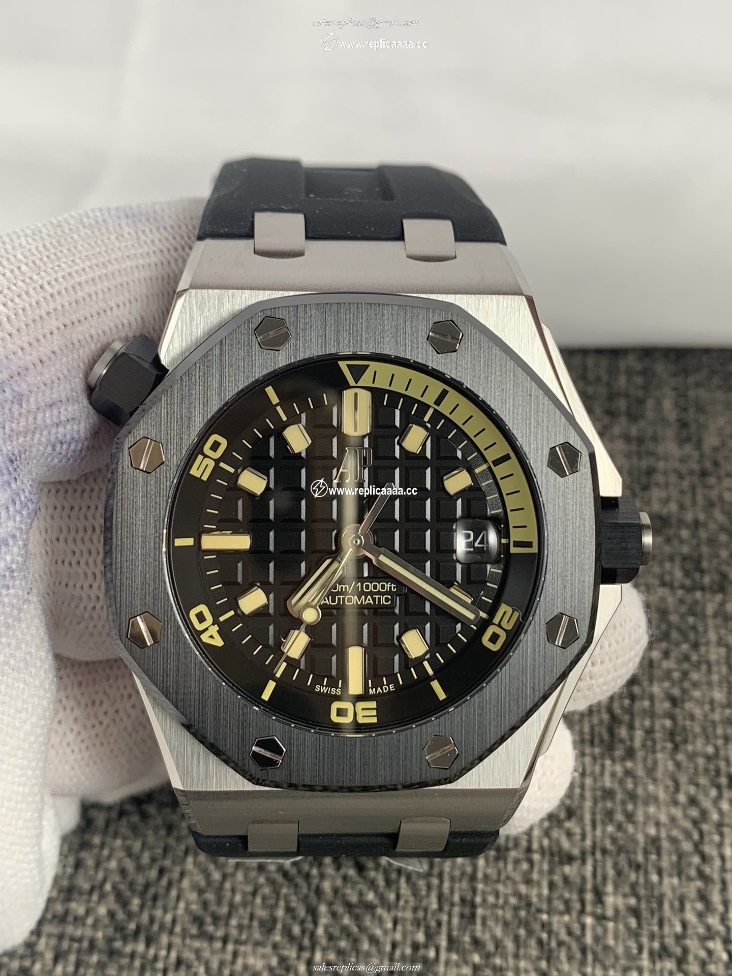 Audemars Piguet Mens Ref.15720CN.OO.A002CA.01