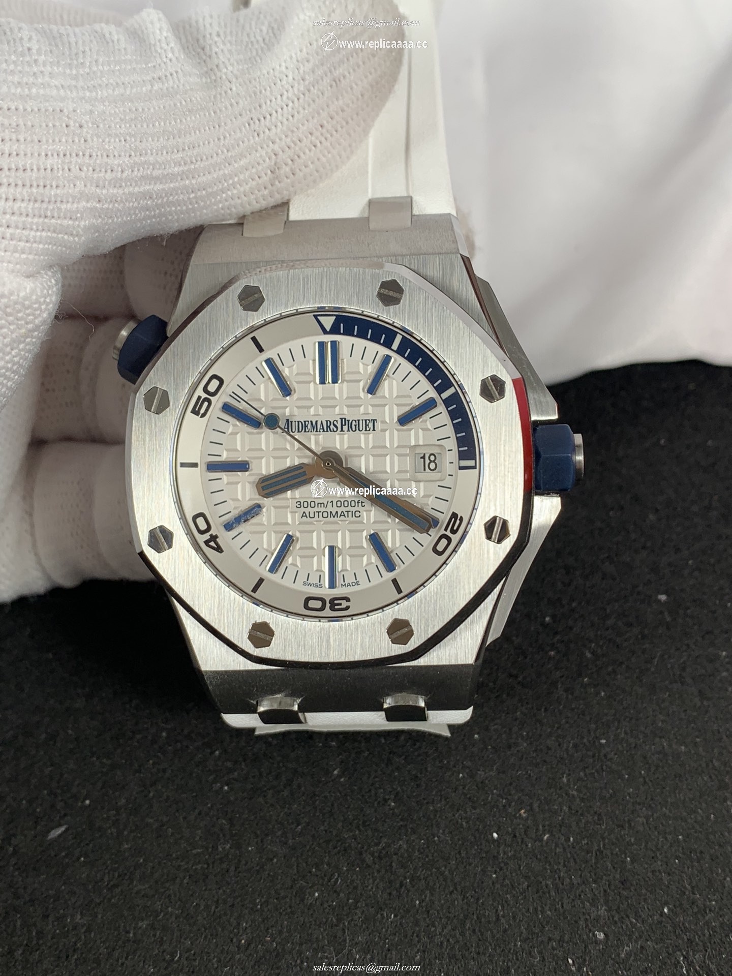 Audemars Piguet Mens 15710ST.OO.A010CA.01