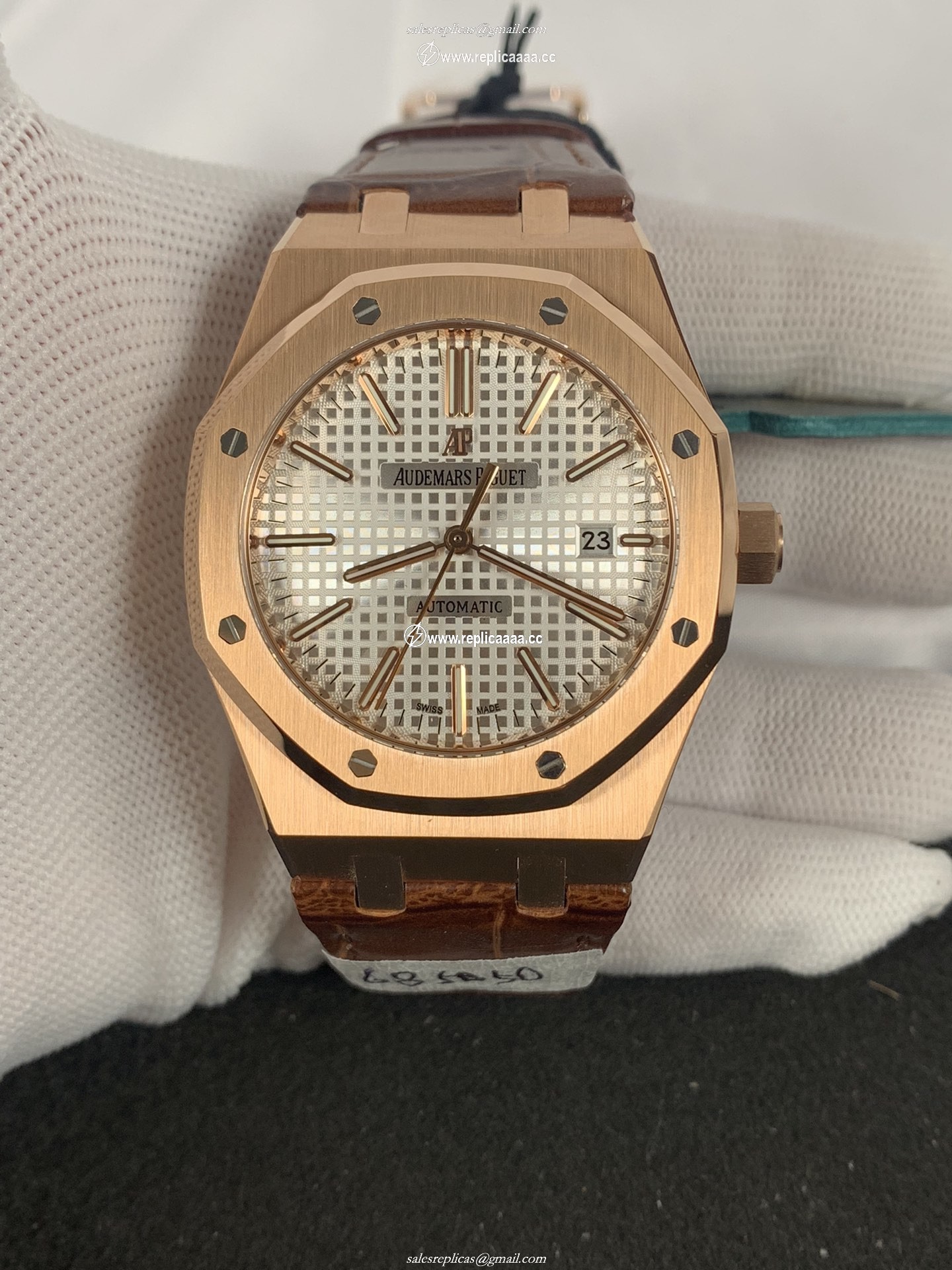 Audemars Piguet Men Royal Oak Ref.15400 1 Audemars Piguet Men Royal Oak Ref.15400