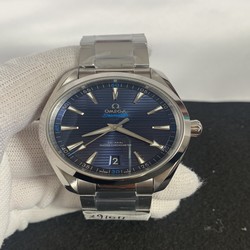 Omega men Omega Aqua Terra 150M 220.10.41.21.03.001