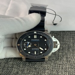 Panerai Men Luminor PAM00683