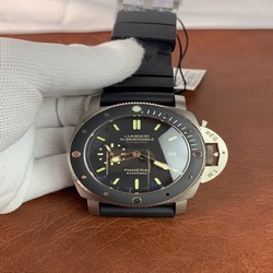 Panerai Men Luminor PAM00389