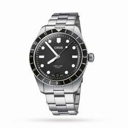 Oris Divers Sixty-Five 40mm Men details 01 400 7772 4054-07 8 20 18