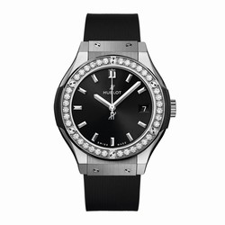 Hublot Classic Fusion Titanium Diamonds 33mm Ladies details Black 581.NX.1470.RX.1104